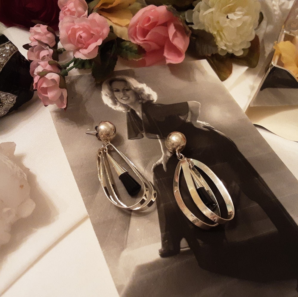 VINTAGE 925 SOLID STERLING SIGNED PABLO, TAXCO, 925 DANGLE ONYX POST EARRINGS